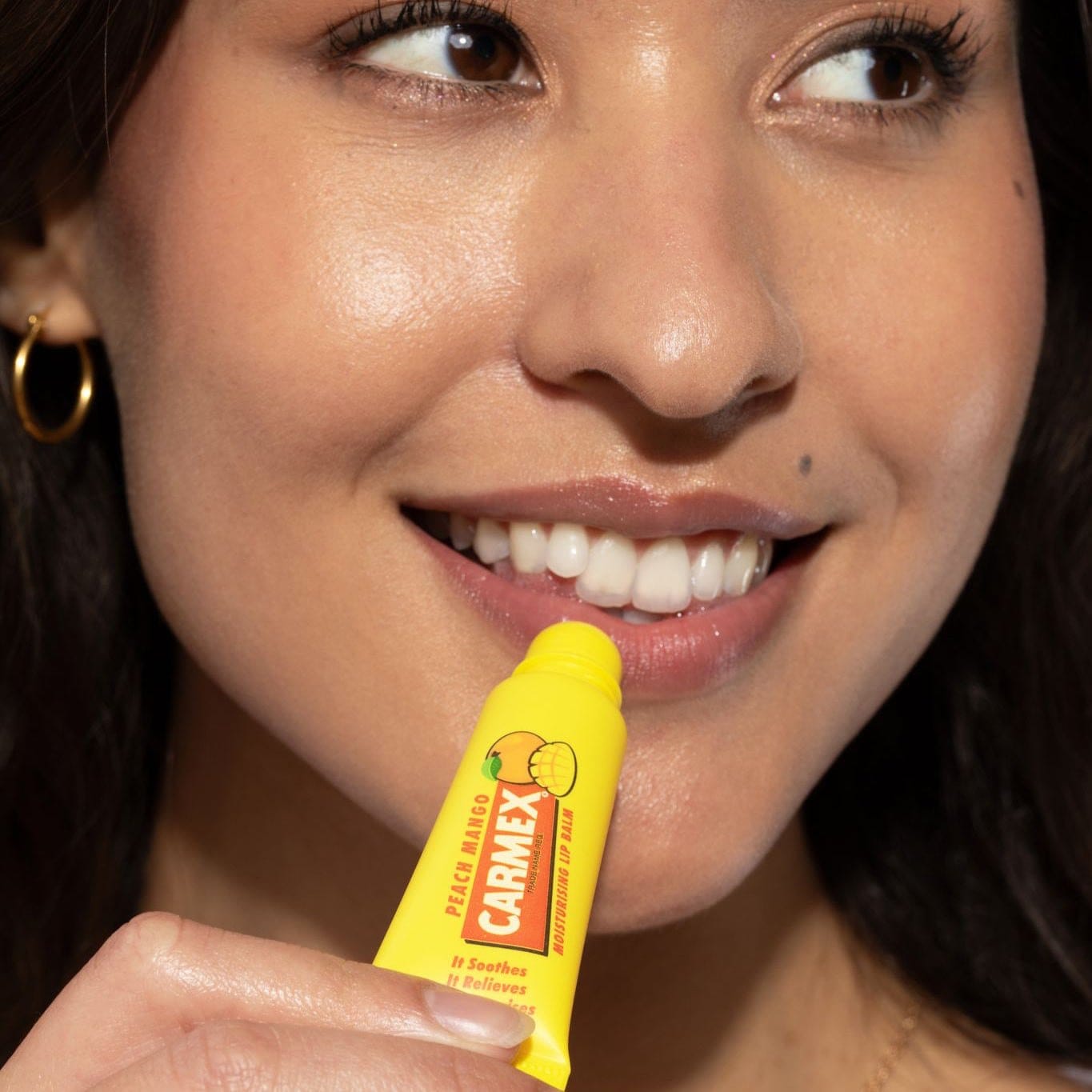 Carmex CARMEX Ajakápoló tubusos, Barackos-mangós a mindennapokban